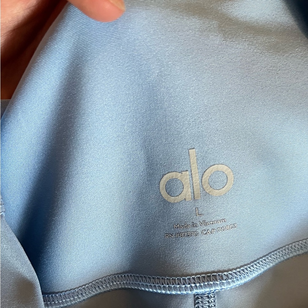 ALO Yoga 7/8 High-Waist Airlift Legging - Seashell Blue - Picture 8 of 9